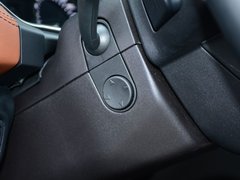 2017款 2.7T 四驱总统版