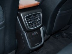 2017款 2.7T 四驱总统版