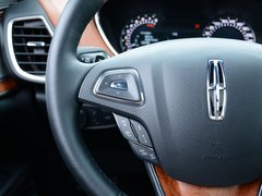 2017款 2.7T 四驱总统版
