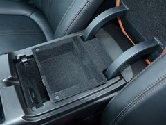 2017款 2.7T 四驱总统版
