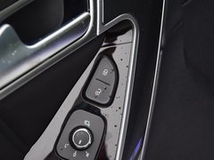 2017款 红标 2.0T 自动两驱尊贵型