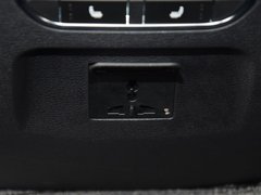 2017款 红标 2.0T 自动两驱尊贵型