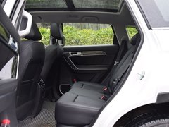 2017款 红标 2.0T 自动两驱尊贵型