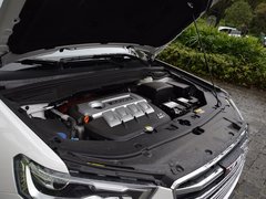 2017款 红标 2.0T 自动两驱尊贵型