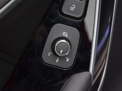 2017款 红标 2.0T 自动两驱尊贵型