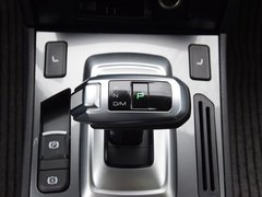 2017款 红标 2.0T 自动两驱尊贵型
