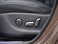 2017款 红标 2.0T 自动两驱尊贵型