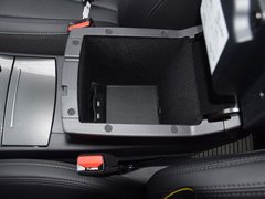 2017款 红标 2.0T 自动两驱尊贵型