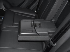 2017款 红标 2.0T 手动四驱精英型