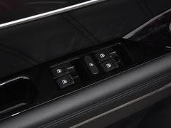 2017款 红标 2.0T 手动四驱精英型
