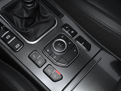 2017款 红标 2.0T 手动四驱精英型