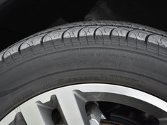 2017款 红标 2.0T 手动四驱精英型