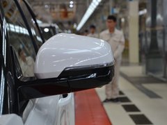2017款 2.0T 自动旗舰型