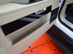 2017款 2.0T 自动旗舰型