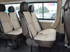 2017款  2.4L商务型短轴中顶11/12座4G69S4N