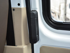 2017款  2.4L商务型短轴中顶11/12座4G69S4N