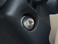 2017款  2.4L商务型短轴中顶11/12座4G69S4N