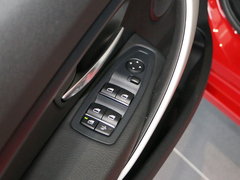 2017款 320i 时尚型