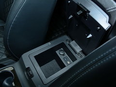 2017款 1.5T 手動尊貴型