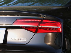 2017款 A8L 45 TFSI quattro领先精英版