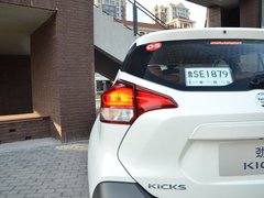 2017款 1.5L CVT智领版