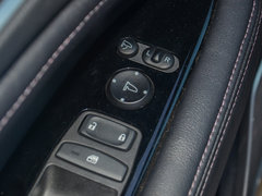 2017款 240TURBO 两驱尊享版