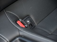 2017款 S 2.0T 豪华运动版