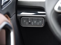 2017款 全新 蓝标 2.0T 自动两驱智尚型