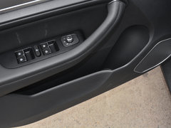 2018款 红标 运动版 1.5T 手动两驱精英型