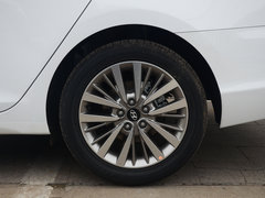 2017款 1.6T 自动智能型GLS