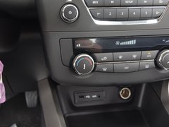 2017款 1.2T 兩驅(qū)時尚版