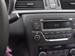 2017款 1.2T 兩驅(qū)時尚版