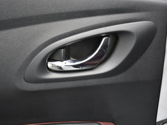2017款 2.0L 四驱尊贵版