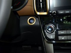 2018款 2.0L 手动两驱智勇·畅质版
