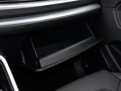 2017款 全新 蓝标 2.0T 自动两驱智尚型