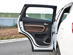 2017款 全新 红标 2.0T 自动两驱领尚型
