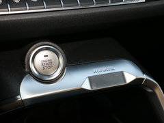 2017款 全新 蓝标 2.0T自动两驱领尚型