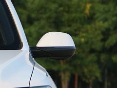 2017款 全新 蓝标 2.0T自动两驱领尚型