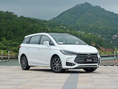 2017款 1.5T 自动智联尊贵型 7座