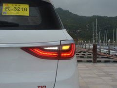 2017款 1.5T 自动智联尊贵型 7座