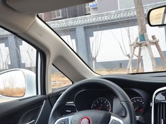 2017款 1.5T 自动智联尊贵型 7座
