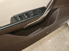 2017款 1.5L 手动舒适型 国V