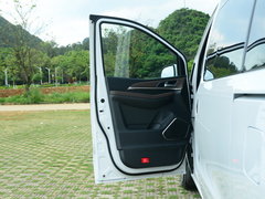 2018款 2.0T 自动豪华型