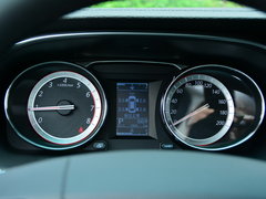 2018款 2.0T 自动豪华型