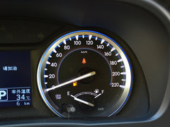 2017款 2.0T 四驱豪华版 7座
