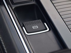 2018款 2.0T 四驱R-Sport运动版