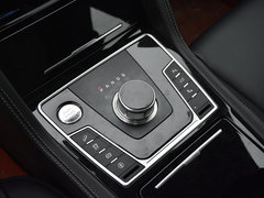 2017款 2.0T 自动至尊型