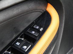 2017款 1.6L 自动铂锐版