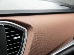 2017款 1.6L 自动铂锐版