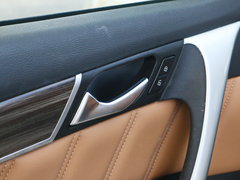 2017款 2.0T 汽油四驱舒适型 5座